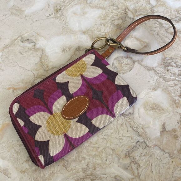 Fossil Coated Canvas & Leather Wristlet Wallet - Picture 3 of 7